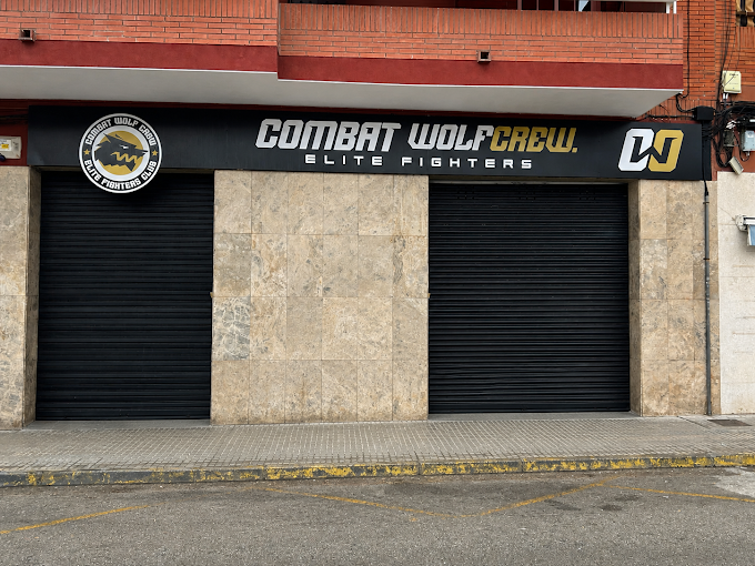 Vista general del local de Combat Wolf Crew en Sant Boi de Llobregat